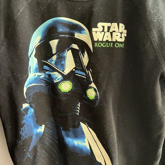GAP Star Wars Rogue One Death Trooper Black Sweatshirt Pullover 6-7 Yr Glow Dark - Picture 2 of 10
